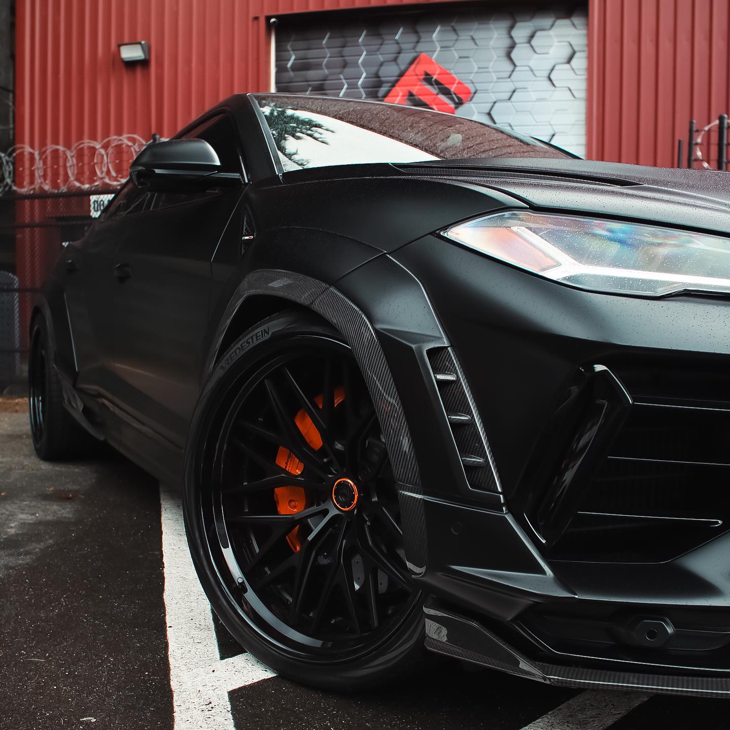 Lamborghini Urus Wide Bodykit by EMWRAPS
